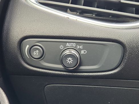 Used 2019 Chevrolet Malibu LT image 22