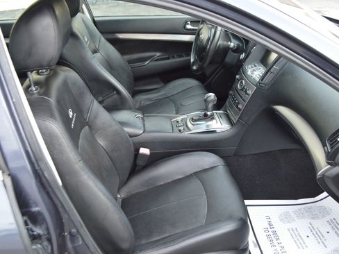 Used 2011 INFINITI G37 x Sedan w/ Premium Pkg AWD/4WD image 16
