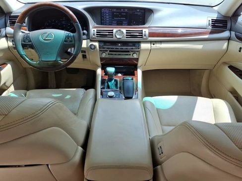 Used 2014 Lexus LS 460 w/ Comfort Package RWD image 24