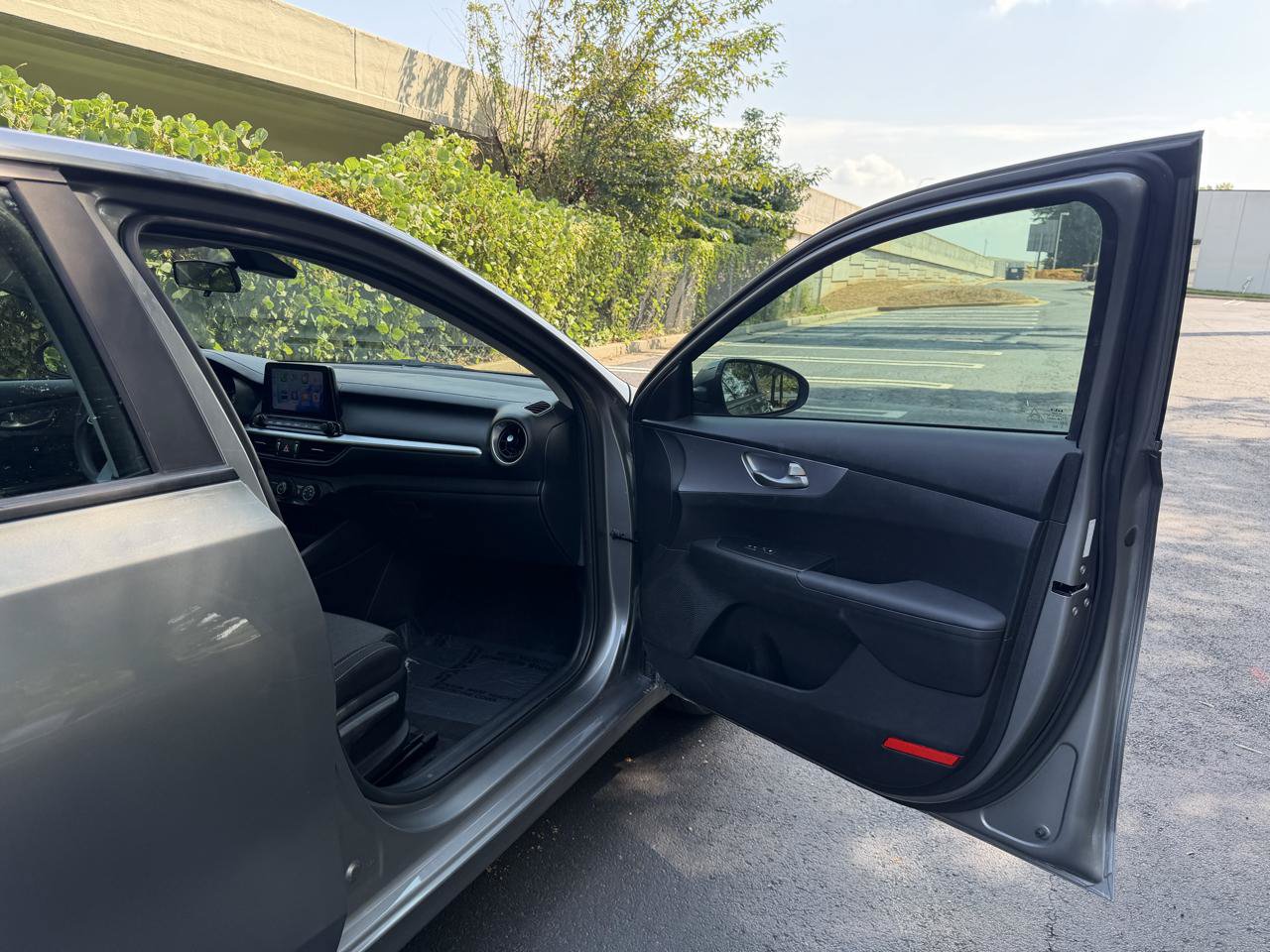 Used 2022 Kia Forte LXS FWD image 16