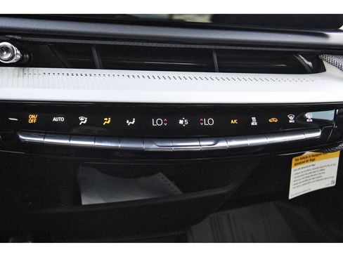 New 2026 Cadillac Optiq Luxury 1 image 18