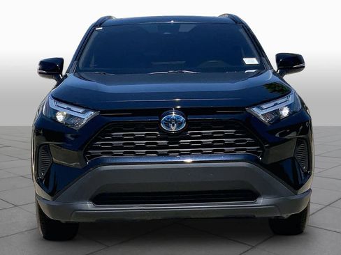 Used 2024 Toyota RAV4 XLE w/ Convenience Package AWD/4WD image 4