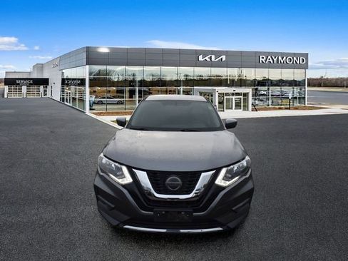 Used 2018 Nissan Rogue S FWD image 8