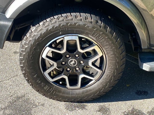 Used 2022 Ford Bronco Outer Banks AWD/4WD image 6
