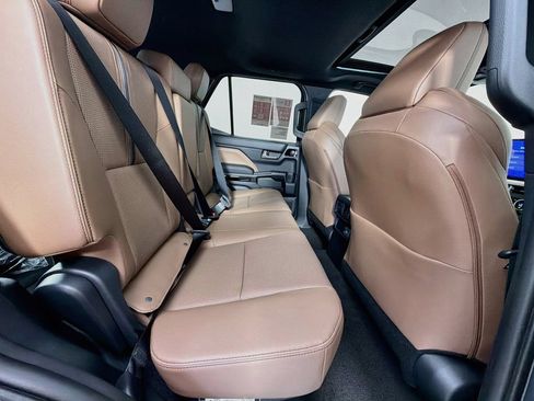 New 2026 Toyota 4Runner Limited AWD/4WD image 27