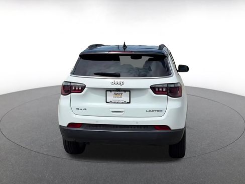 Used 2025 Jeep Compass Limited AWD/4WD image 10