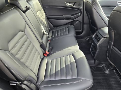Certified 2024 Ford Edge SEL image 29