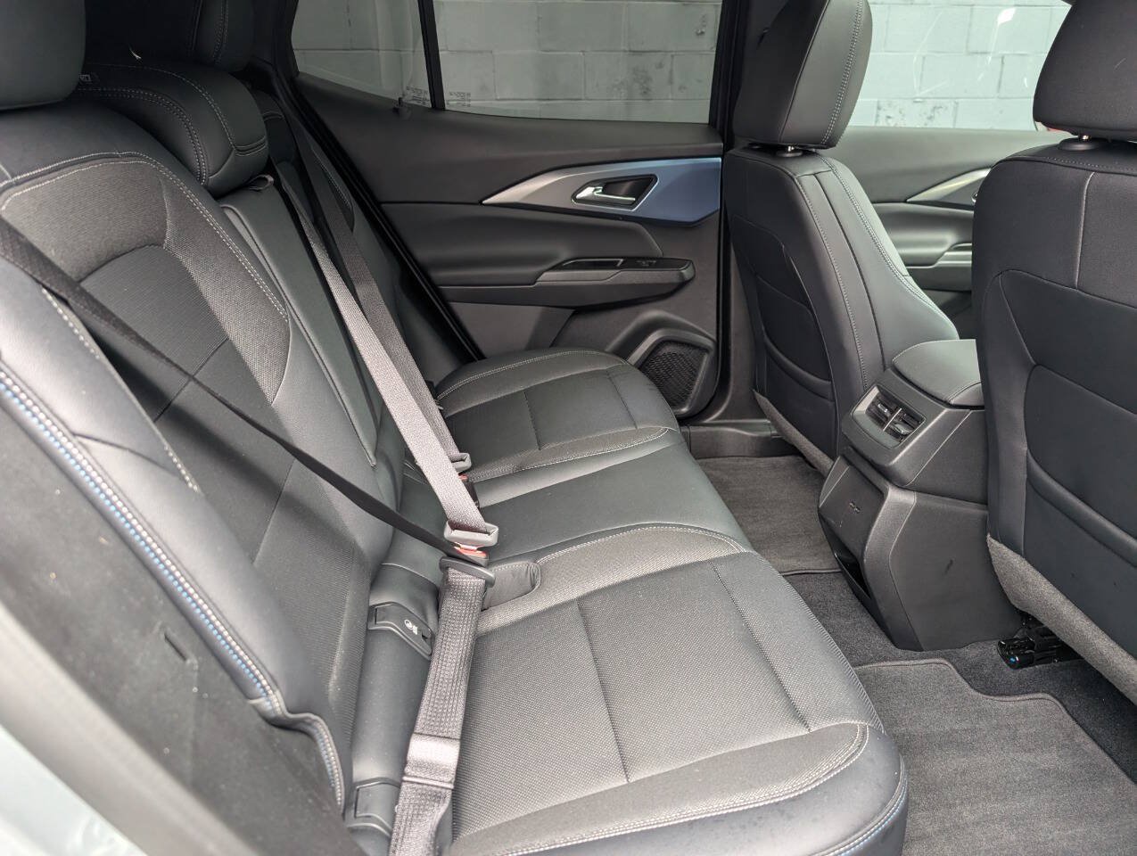 Used 2024 Chevrolet Equinox EV LT AWD/4WD image 10