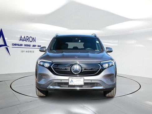 Used 2023 Mercedes-Benz EQB 300 4MATIC w/ Exclusive Package image 4