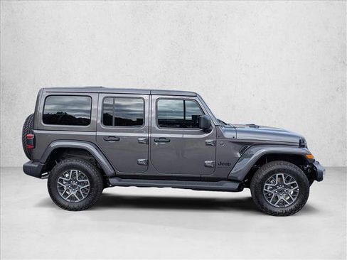 New 2026 Jeep Wrangler Unlimited Sahara AWD/4WD image 4