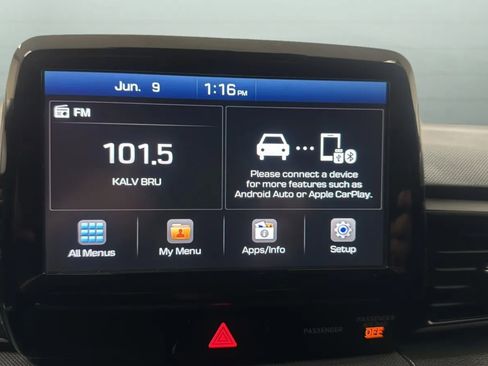 Used 2020 Hyundai Veloster Turbo FWD image 13
