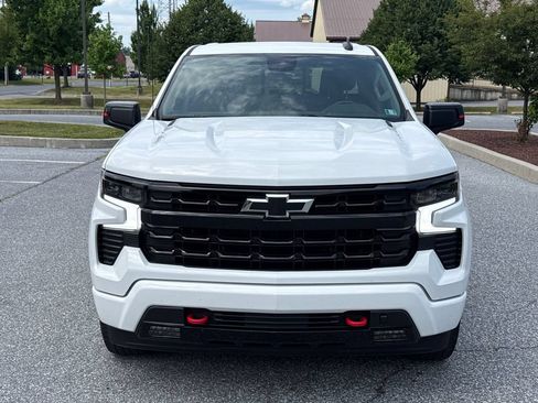 Used 2023 Chevrolet Silverado 1500 RST w/ Redline Edition AWD/4WD image 3