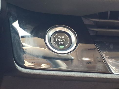 Used 2025 Buick Envision Preferred AWD/4WD image 16