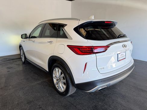 Used 2019 INFINITI QX50 Essential AWD/4WD image 5