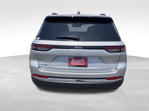 New 2024 Jeep Grand Cherokee Limited 4xe w/ Luxury Tech Group II image 4