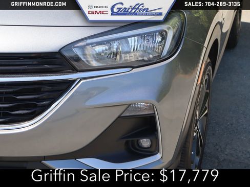Certified 2020 Buick Encore GX Select FWD image 9
