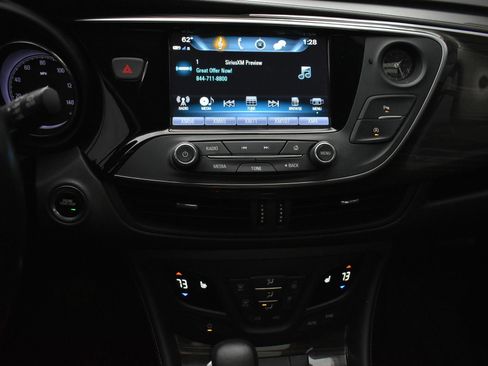 Used 2020 Buick Envision Essence w/ LPO, Active Package image 29