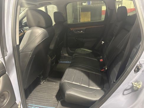 Used 2020 Honda CR-V Touring image 6