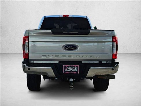 Used 2019 Ford F250 Lariat w/ Lariat Ultimate Package AWD/4WD image 6
