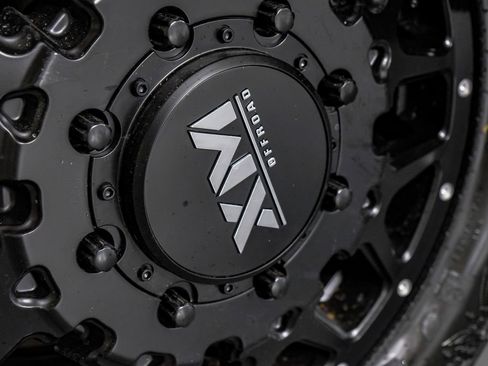 Used 2024 Chevrolet Silverado 3500 LTZ w/ LTZ Plus Package image 59