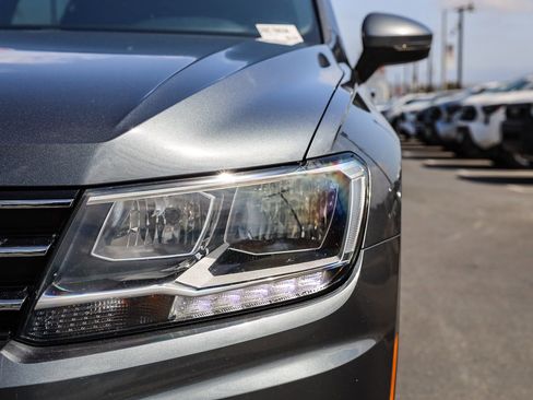 Used 2019 Volkswagen Tiguan SE w/ Panoramic Sunroof Package FWD image 10