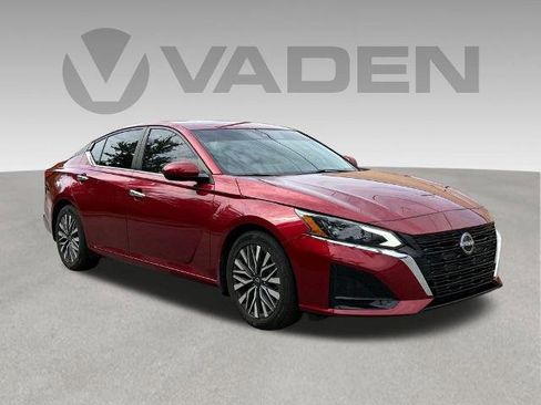 Certified 2023 Nissan Altima 2.5 SV w/ SV Premium Package FWD image 26