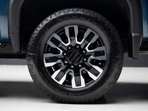 Used 2024 GMC Sierra 2500 Denali Ultimate w/ LPO, GMC Protection Package image 21