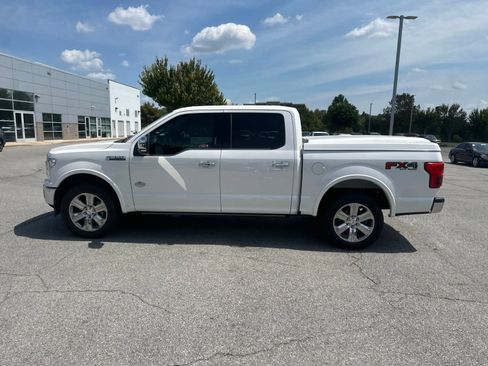 Used 2018 Ford F150 King Ranch w/ Equipment Group 601A Luxury AWD/4WD image 8
