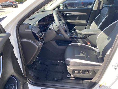 Used 2025 Buick Envision Sport Touring image 16