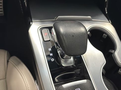 Used 2018 Kia Stinger GT2 AWD/4WD image 20