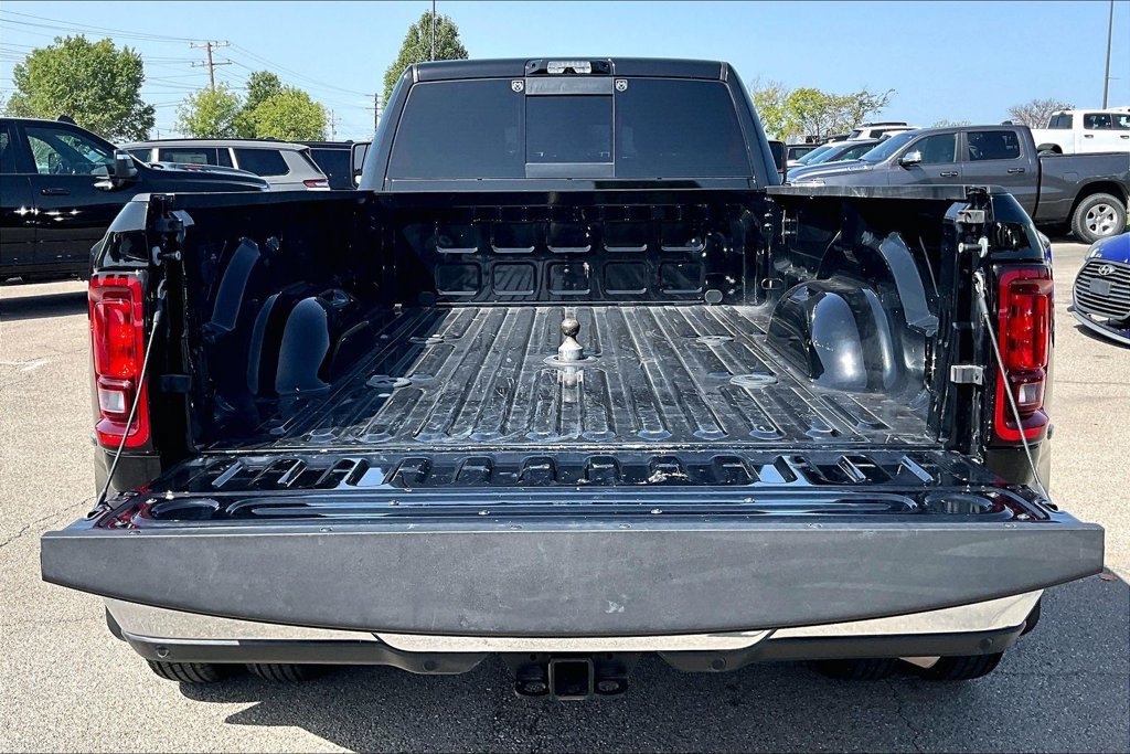 Used 2026 RAM 3500 Tradesman AWD/4WD image 34