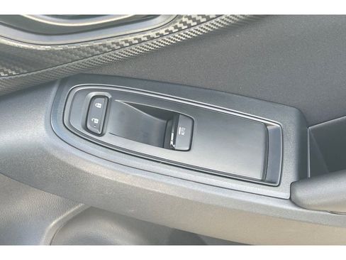 Certified 2023 Subaru Crosstrek 2.0i image 21