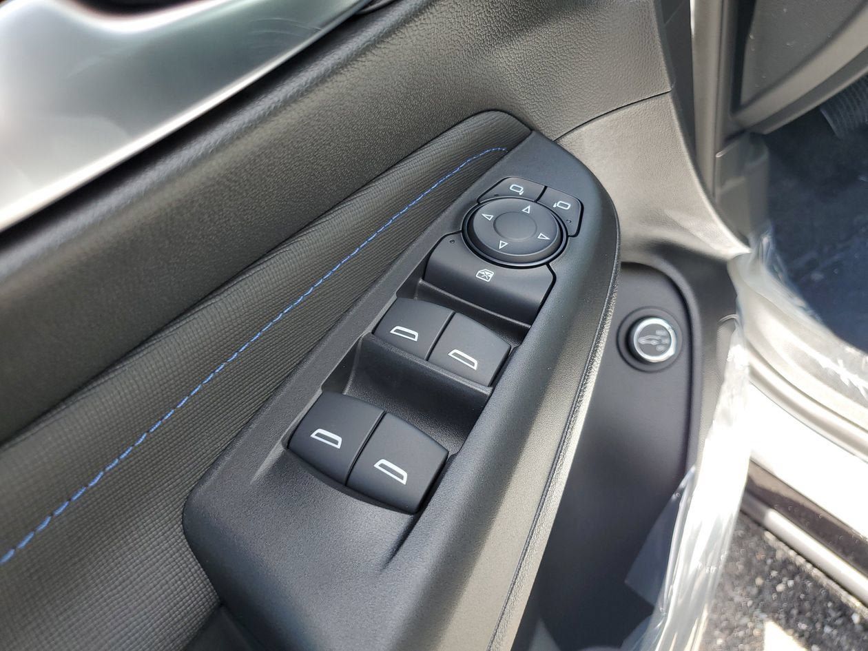 New 2026 Buick Envista Sport Touring w/ Convenience II Package FWD image 17
