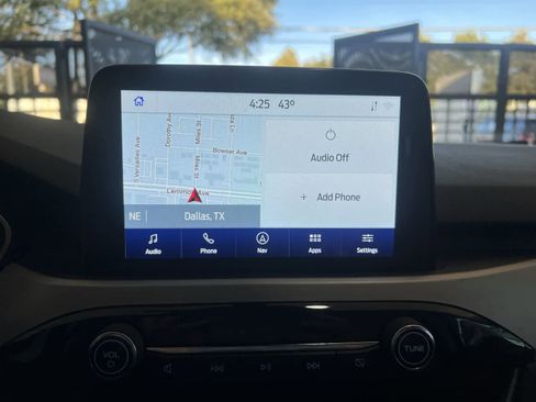 Used 2022 Ford Escape SE w/ SE Sport Appearance Package image 28