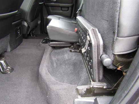 Used 2014 RAM 1500 Laramie w/ Convenience Group image 27