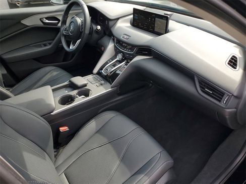 Certified 2025 Acura TLX w/ Technology Package image 4