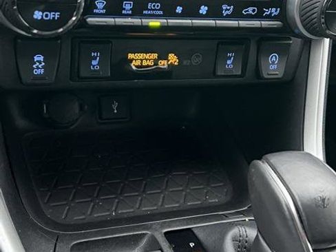 Certified 2022 Toyota RAV4 XLE Premium image 18