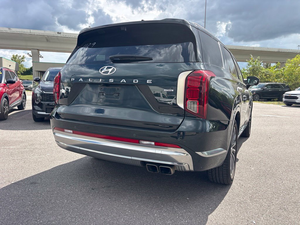 Used 2024 Hyundai Palisade Calligraphy AWD/4WD image 3