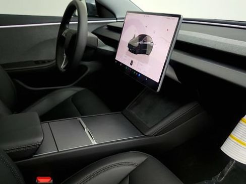 Used 2025 Tesla Model 3 RWD image 33