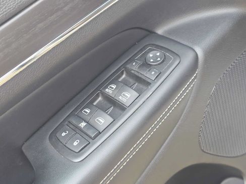 Used 2014 Jeep Grand Cherokee Limited AWD/4WD image 23