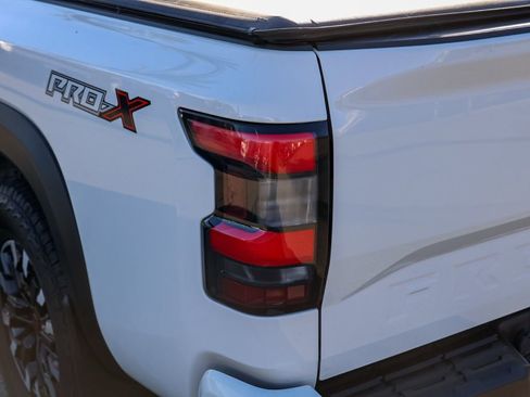 Used 2022 Nissan Frontier Pro-X image 7