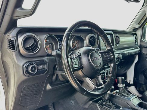 Used 2021 Jeep Wrangler Sport AWD/4WD image 9