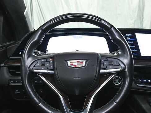 Used 2023 Cadillac Escalade Premium Luxury Platinum AWD/4WD image 32