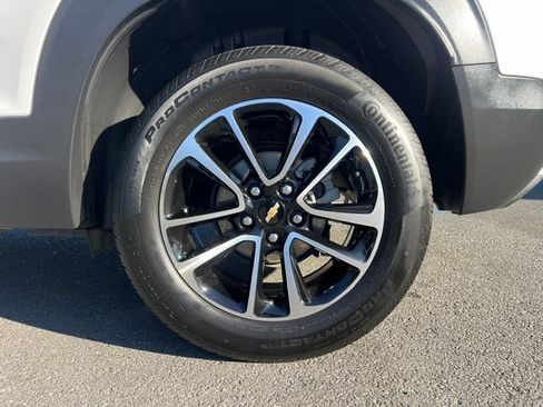 Used 2025 Chevrolet TrailBlazer LT AWD/4WD image 10