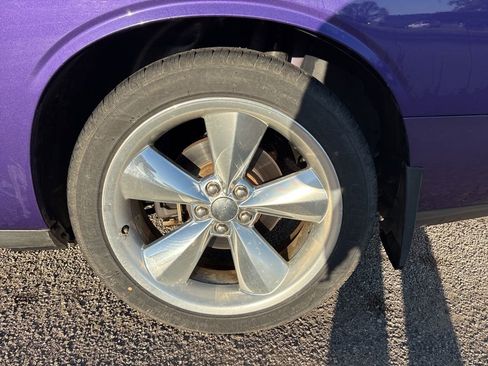 Used 2014 Dodge Challenger R/T image 20