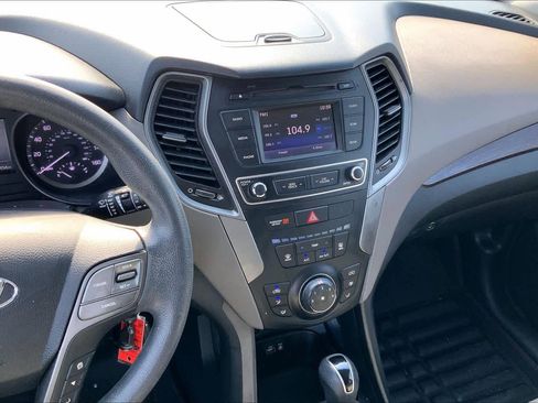 Used 2017 Hyundai Santa Fe Sport image 7