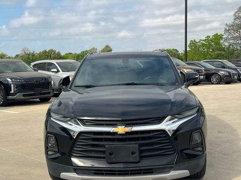 Used 2019 Chevrolet Blazer LT w/ Sun and Wheels Package FWD image 2