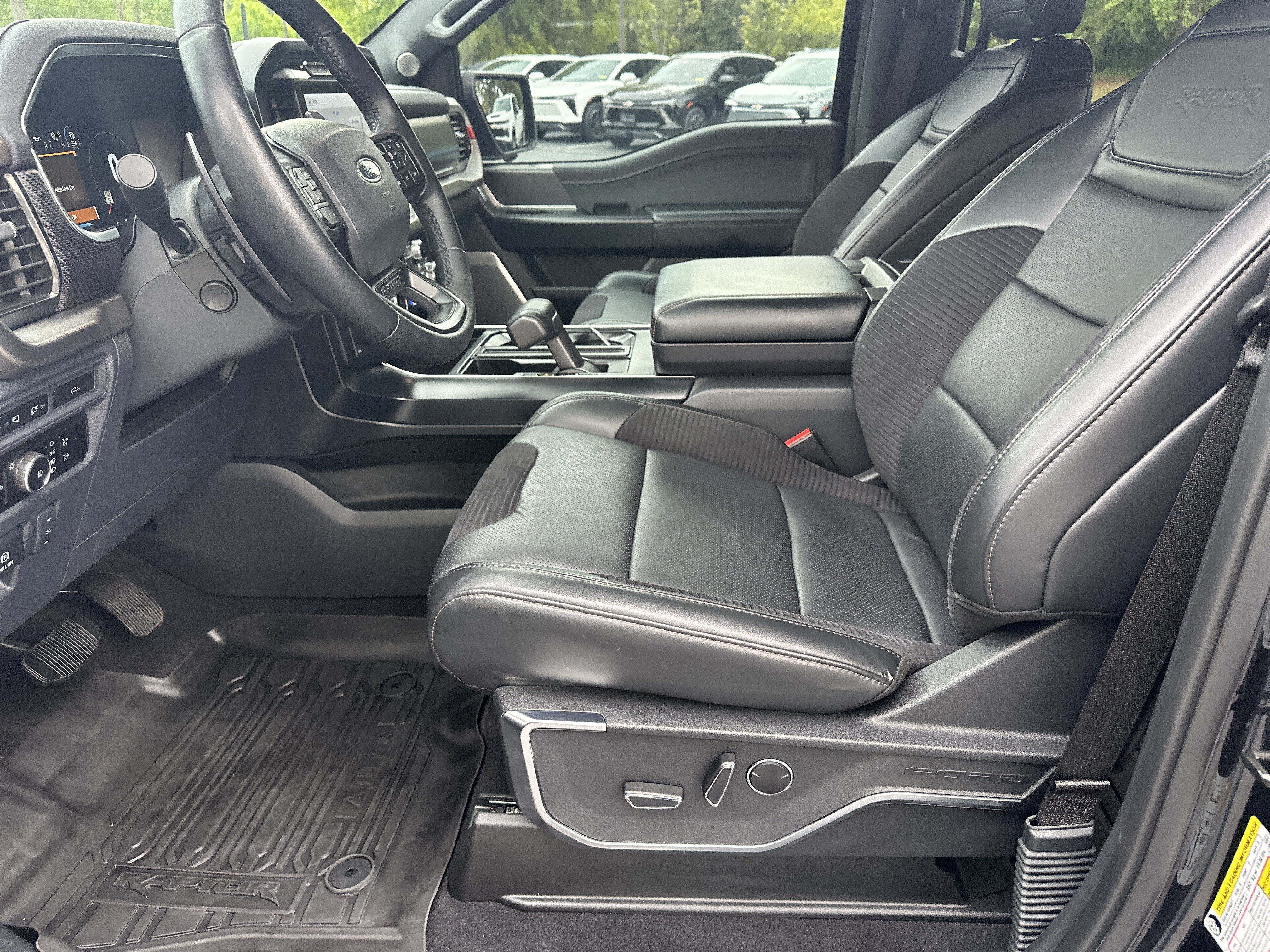 Used 2023 Ford F150 Raptor w/ Raptor Carbon Fiber Package AWD/4WD image 9