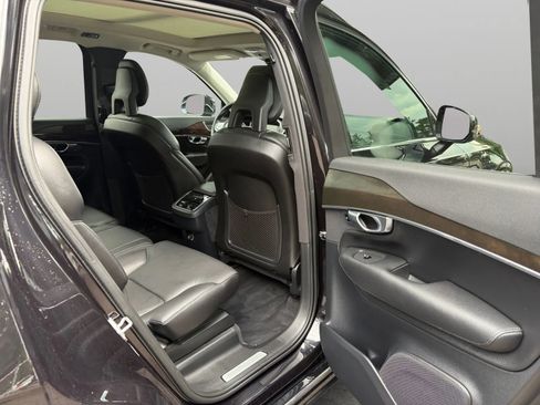 Used 2018 Volvo XC90 T5 Momentum w/ Convenience Package AWD/4WD image 18