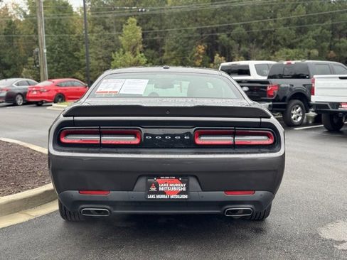 Used 2022 Dodge Challenger GT image 8